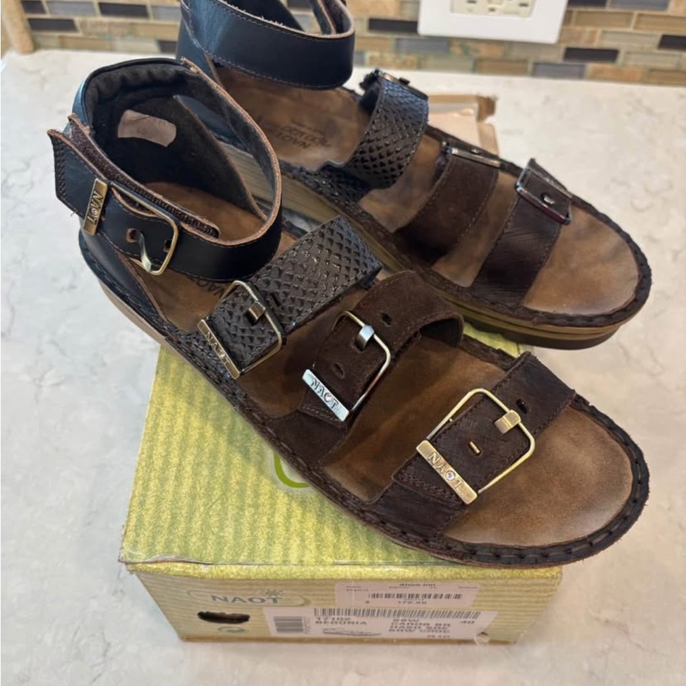 Naot Leather Sandals (Size 9)